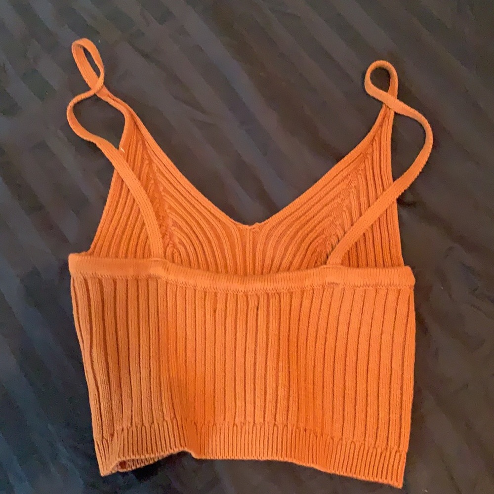 Rust colored crop tank - Picture 3 of 3